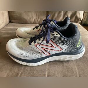 New Balance Women’s Fresh Foam 680 V7 Running shoes